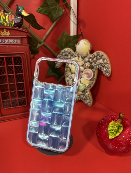 Iphone Kabartmalı Parlak Kılıf ( Yeni Model )