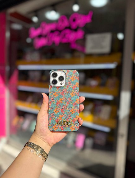 Gucci Kelebek Desenli Pastel Renkli Özgün Tasarım Kılıf 